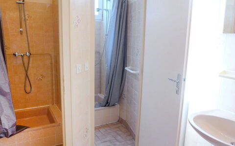 Accommodation:&nbsp;Le Petit Robinson 120.5