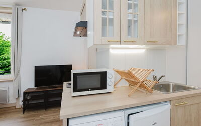 Accommodation:&nbsp;Le Petit Robinson 120.6