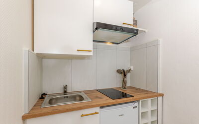 Accommodation:&nbsp;Le Petit Robinson 120.4