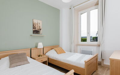 Accommodation:&nbsp;Le Petit Robinson 120.6