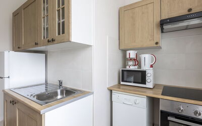 Dinard 120: Property, Cabinetry, White, Gas Stove, Kitchen Appliance, Building, Countertop, Kitchen Stove, Cooktop, Home Appliance