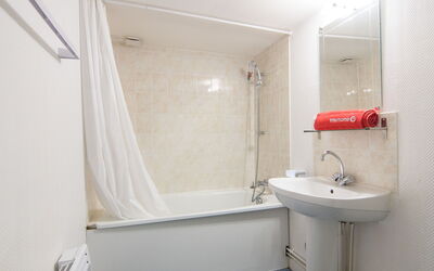 Accommodation:&nbsp;Le Petit Robinson 120.8