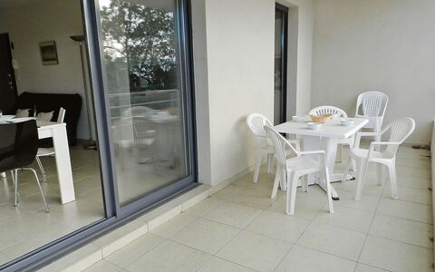 Lup - les Terrasses D'Alistro: Furniture, Table, Chair, Door, Wood, Interior Design, Floor, Flooring, Living Room, Shade