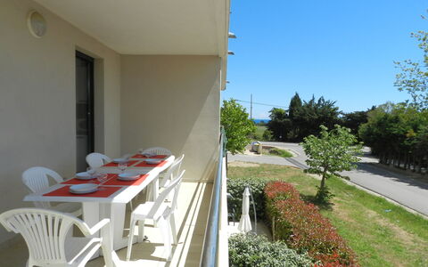 Lup - les Terrasses D'Alistro: Plant, Sky, Building, Table, Chair, Shade, Residential Area, Real Estate, Urban Design, Tree