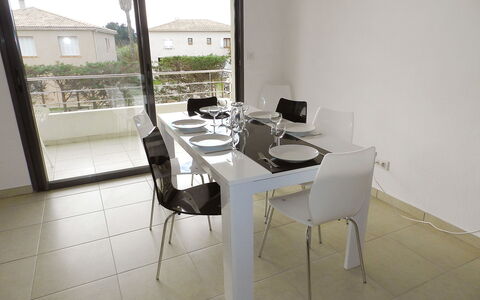 Lup - les Terrasses D'Alistro: Table, Furniture, Building, Chair, Plant, Wood, Window, Interior Design, Floor, Flooring
