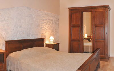 Accommodation:&nbsp;Forlani 103.1