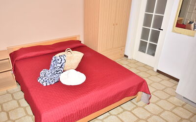 Accommodation:&nbsp;Green Marine, Palme, Ismare 320.11