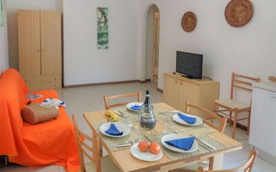 Accommodation:&nbsp;Green Marine, Palme, Ismare 320.1