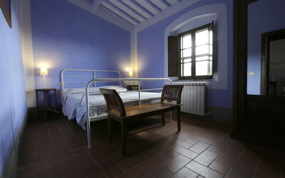 Accommodation:&nbsp;Blue
