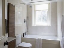 Accommodation:&nbsp;The Mansions 500.9