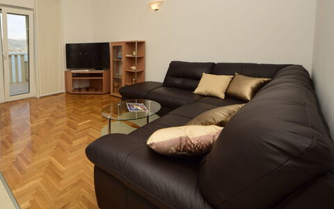 Accommodation:&nbsp;Mornar 100.2
