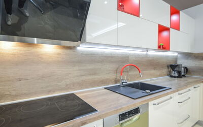Accommodation:&nbsp;Mornar 100.5