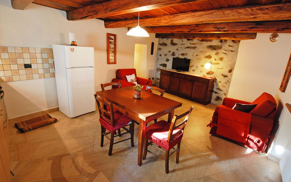Accommodation:&nbsp;Les Cors 100.1