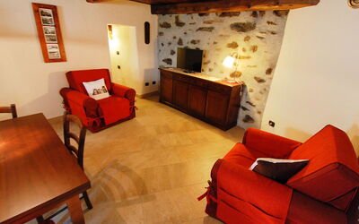 Accommodation:&nbsp;Les Cors 100.1