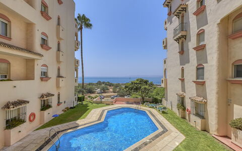 Estepona 108: Water, Daytime, Building, Window, Sky, Azure, Architecture, Plant, Urban Design, Condominium