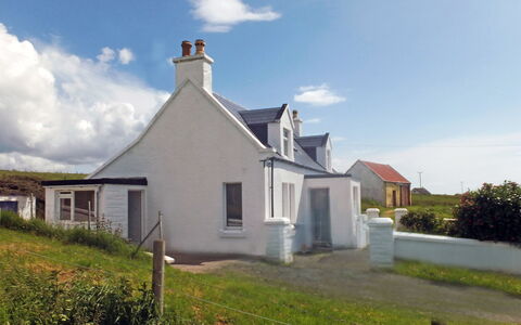 Harlosh: Cloud, Sky, Plant, Property, Window, Building, Land Lot, House, Tree, Grass