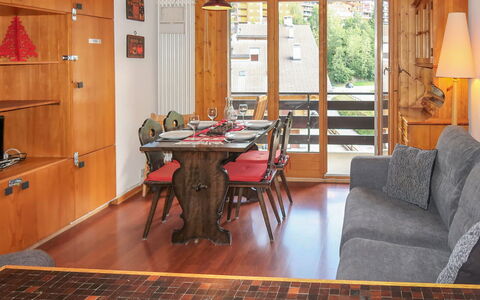Nendaz 664: Table, Furniture, Property, Couch, Building, Wood, Textile, Flooring, Interior Design, Floor