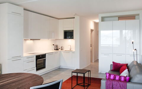 Accommodation:&nbsp;App. 511 50.4