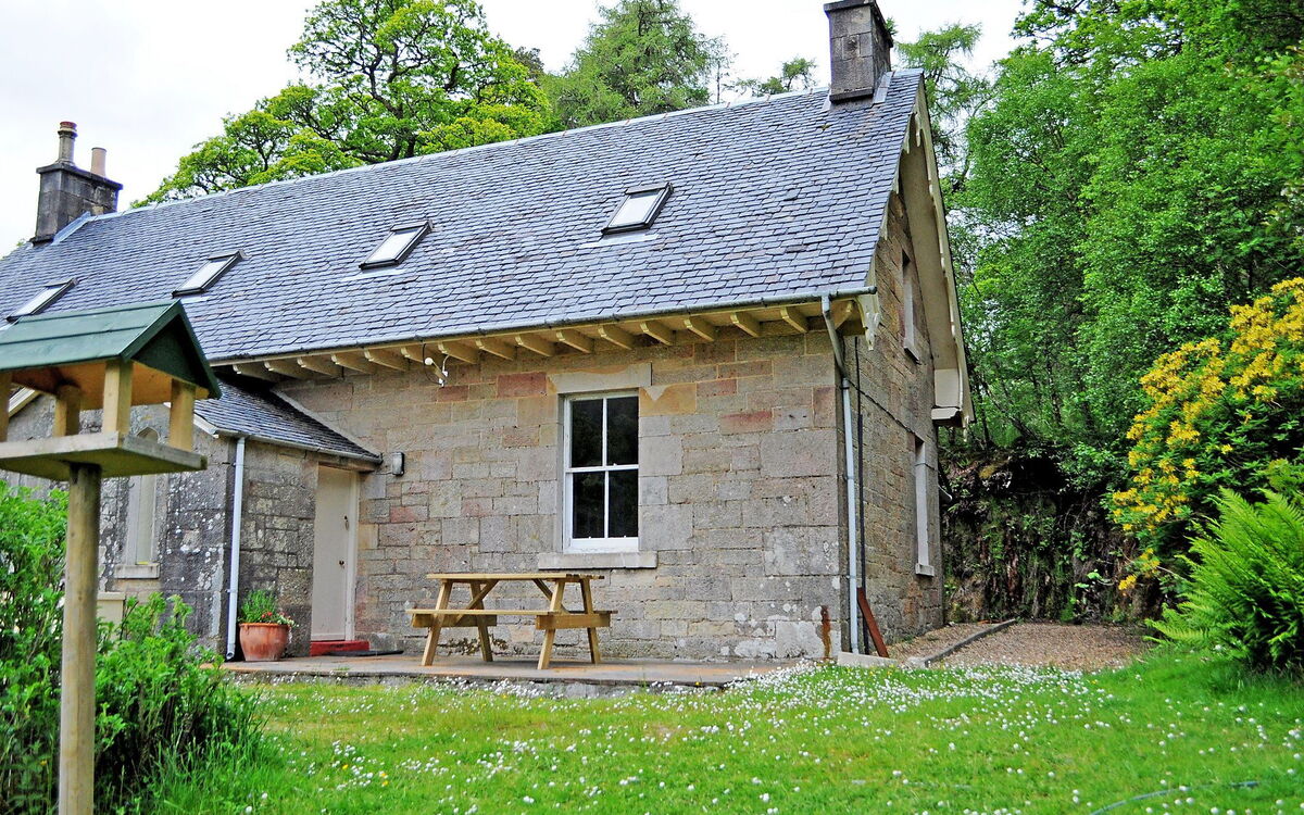Accommodation:&nbsp;Craigendarroch 1 300.6