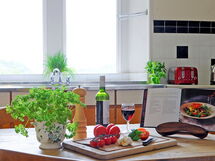 Accommodation:&nbsp;The South Wing 300.3