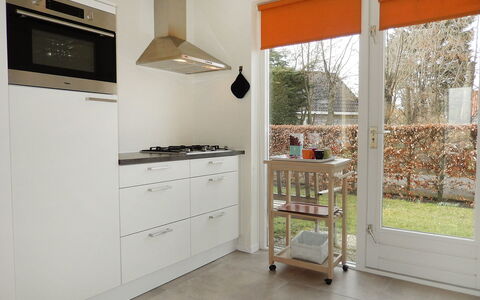 Noordwijk 450: Property, Cabinetry, Building, Shelving, Interior Design, Wood, House, Window, Floor, Home Appliance