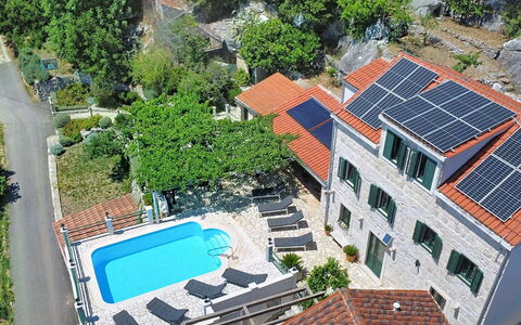 Anita: Swimming Pool, Resort, Eco Hotel, Estate, Outdoor Furniture, Leisure, Villa, Hotel, Umbrella, Resort Town
