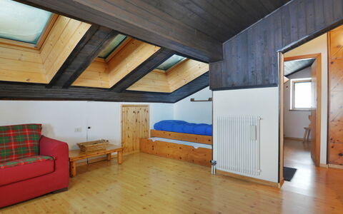 Accommodation:&nbsp;Apt 47 590.7