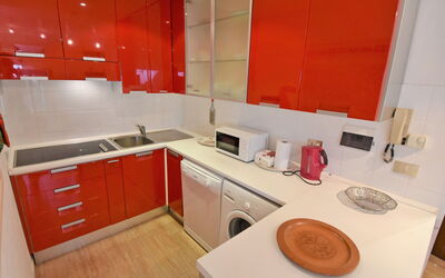 Accommodation:&nbsp;Apt 41 590.3