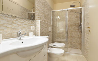 Accommodation:&nbsp;Apt 20 590.4