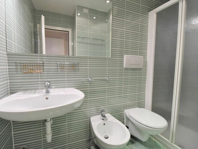 Accommodation:&nbsp;Apt 41 590.3