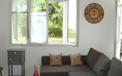 Maison les Oies: Furniture, Property, Window, Building, White, Green, Plant, Shade, Wood