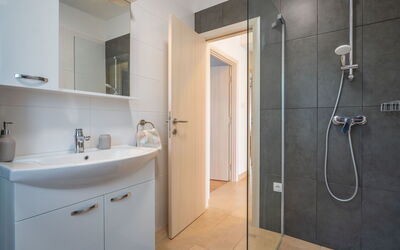 Accommodation:&nbsp;Šegulja 164.1
