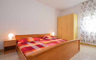 Accommodation:&nbsp;Jere 102.2