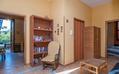 Vista Mare Noto: Room, Property, Building, Furniture, Interior Design, Real Estate, House, Floor, Living Room, Architecture