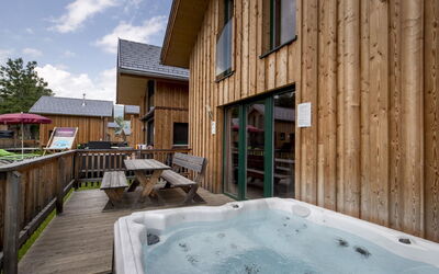 Accommodation:&nbsp;Mit 4 Sz,Sauna O.ir-Sauna+Sprudelbad 400.23