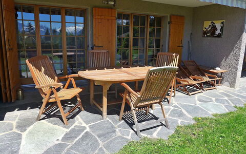 Cristel 2: Furniture, Table, Property, Building, Outdoor Table, Chair, Wood, Shade, Outdoor Furniture, Porch