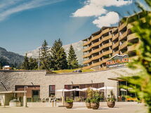 Accommodation:&nbsp;Peaks Place Apartment-Hotel & Spa 700.7