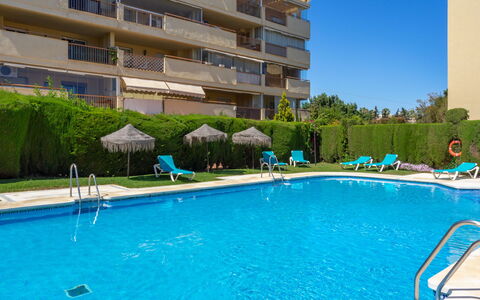 Calahonda Royale: Water, Plant, Building, Property, Sky, Swimming Pool, Azure, Window, Tree, Body Of Water