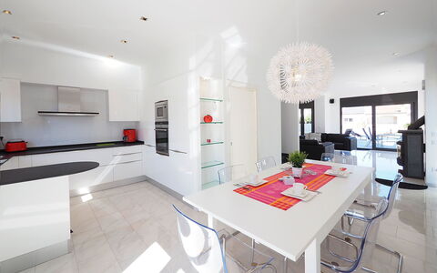 Alberes: Property, White, Room, Interior Design, Furniture, Building, House, Kitchen, Table, Home