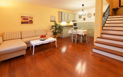 Accommodation:&nbsp;Deni 134.2