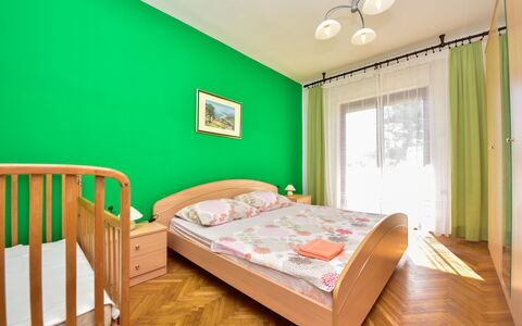 Lidija: Window, Green, Wood, Comfort, Interior Design, Curtain, Building, Shade, Floor, Flooring