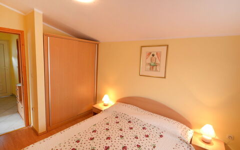 Lidija: Property, Light, Comfort, Wood, Lighting, Orange, Interior Design, Floor