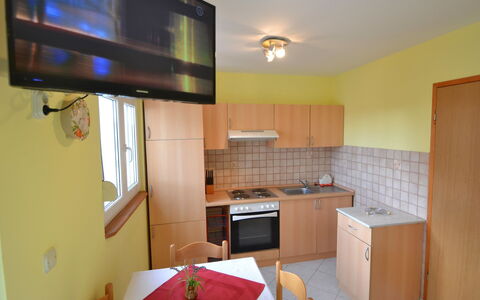 Lidija: Cabinetry, Countertop, Property, Furniture, Kitchen Sink, Home Appliance, Kitchen, Kitchen Appliance, Kitchen Stove, Sink