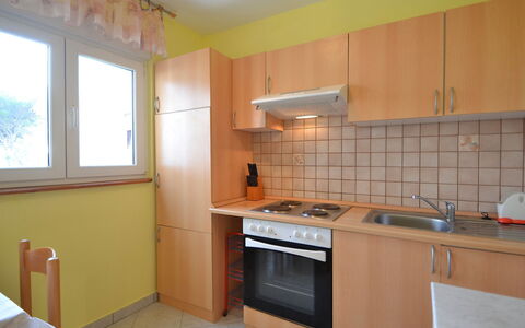 Lidija: Cabinetry, Property, Furniture, Countertop, Kitchen Sink, Window, Tap, Building, Kitchen Stove, Kitchen Appliance