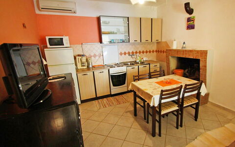 Korčula Prigradica 300: Property, Wood, Interior Design, Table, Home Appliance, Flooring, Floor, Kitchen, Hardwood, Kitchen Appliance