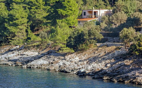 Korčula Prigradica 300: Water, Plant, Water Resources, Window, Building, Natural Landscape, Tree, House, Lake