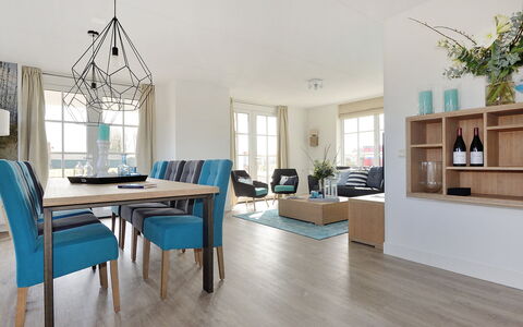 Noordwijk 810: Couch, Property, Table, Window, Wood, Interior Design, Architecture, Chair, Houseplant, Hall