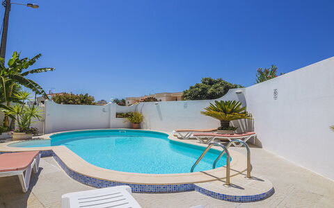 Villa Quinta Do Sol: Water, Sky, Swimming Pool, Plant, Azure, Building, Shade, Outdoor Furniture, Architecture, Tree