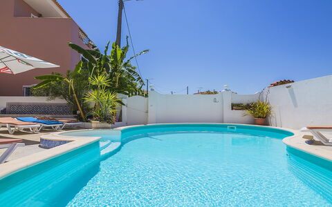 Villa Quinta Do Sol: Water, Sky, Property, Building, Swimming Pool, Plant, Blue, Azure, Shade, Outdoor Furniture