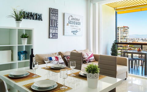 Accommodation:&nbsp;Castillo de Santa Clara 182.2
